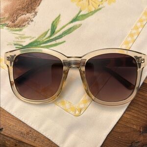 Lucky Brand Stylish Transparent Sunglasses